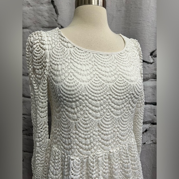 Lilly Pulitzer Resort White Geanna Scalloped Shell Lace Swing Dress - Picture 5 of 8